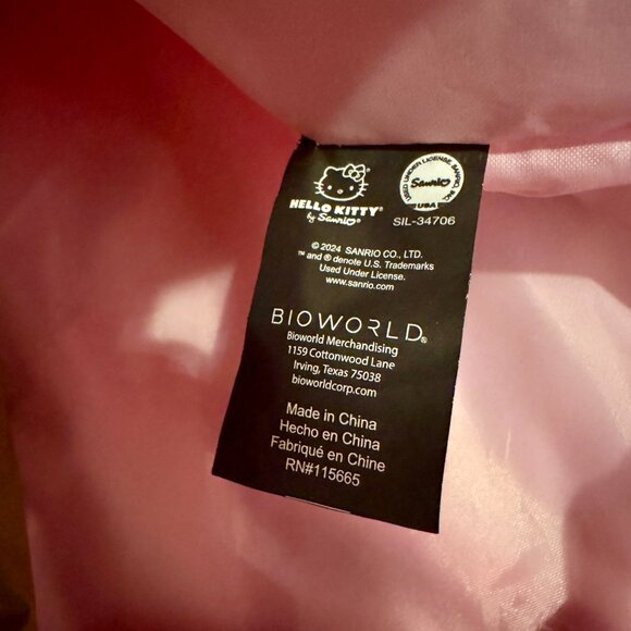 BIOWORLD Sanrio Hello Kitty Travel Duffle Bag Pink Car Rainbow Weekender NWT - Picture 11 of 16